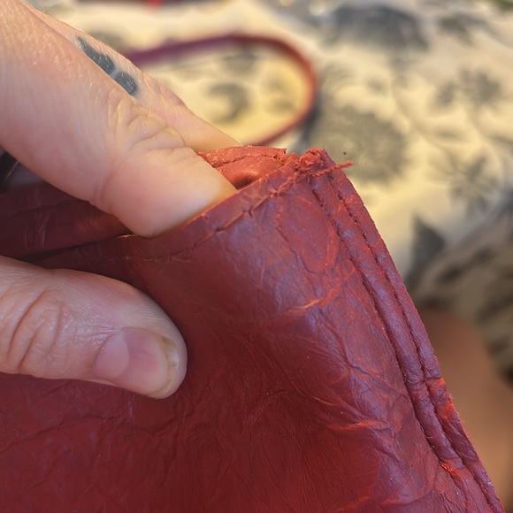 Blood Red Purse - Picture 9 of 9